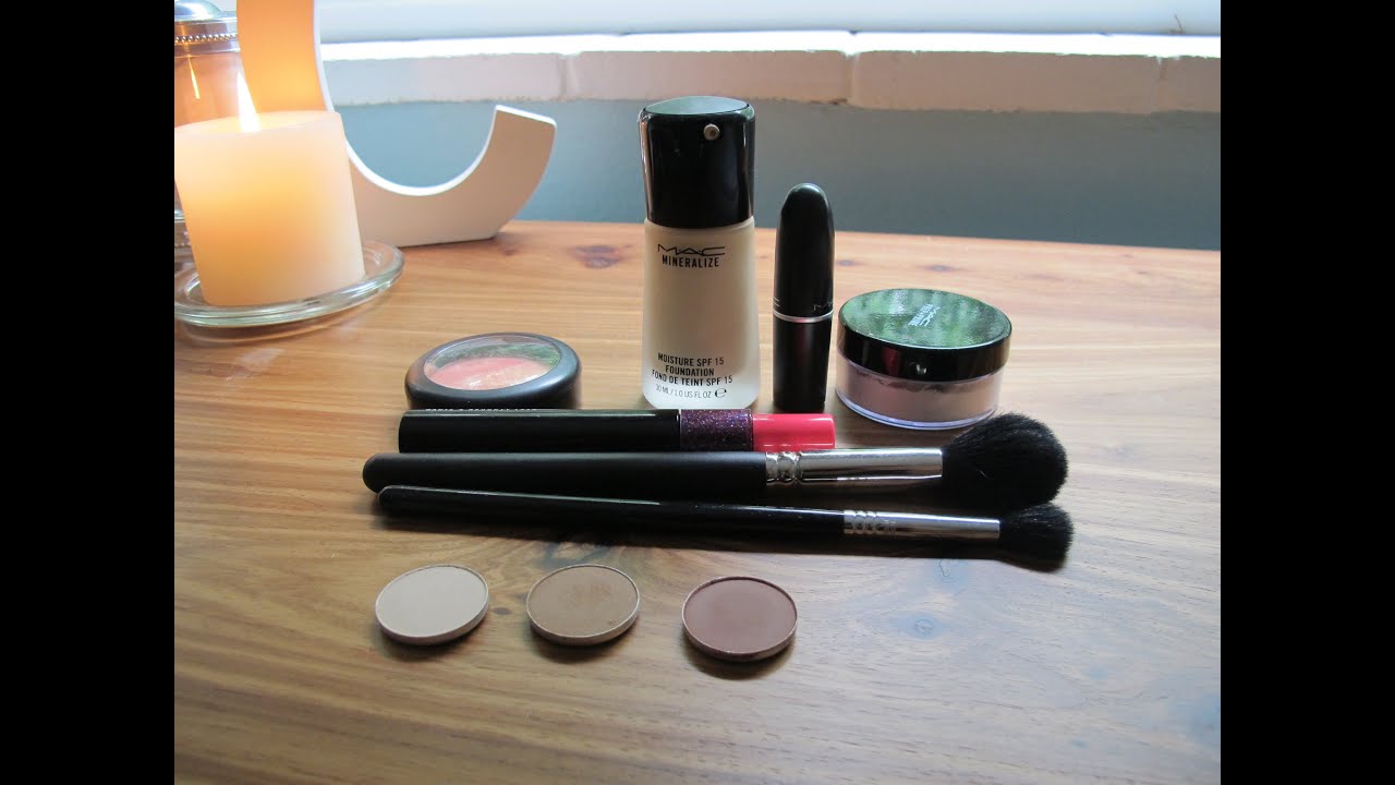 Mac cosmetics kit